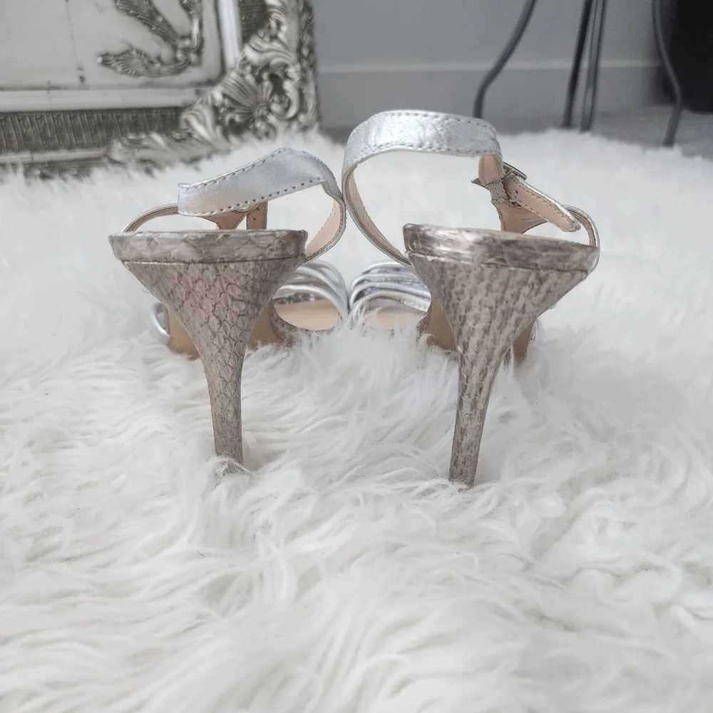 Vince Camuto TIERNAN Dress Sandal SILVER/GLEAM. Size 9.5. New without box or tag